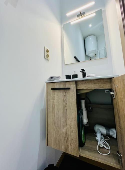 Charmant Petit Appartement. 列日 外观 照片