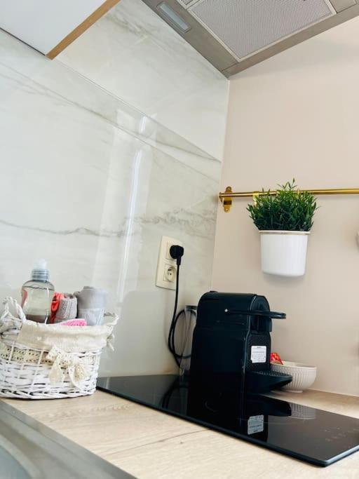 Charmant Petit Appartement. 列日 外观 照片